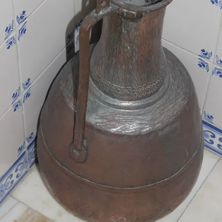 Hostel Chill Hill & Private - Peach Garden Ericeira