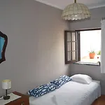 Chill Hill & Private - Peach Garden Hostel