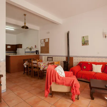 Chill Hill & Private - Peach Garden