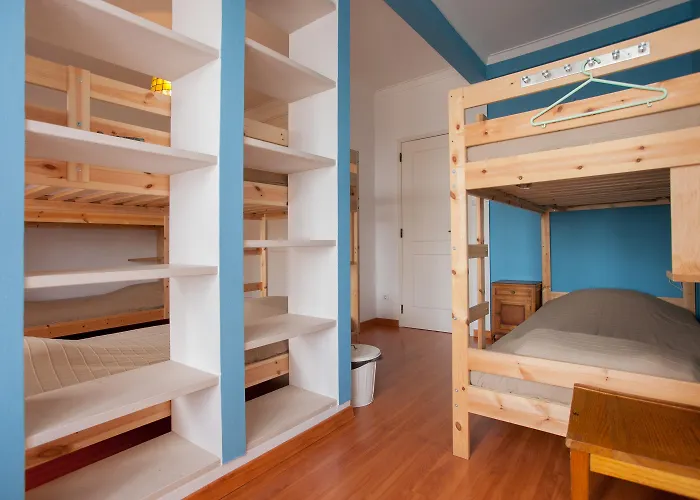 Chill Hill & Private - Peach Garden Hostel Ericeira