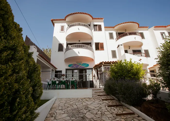 Chill Hill & Private - Peach Garden Vandrarhem