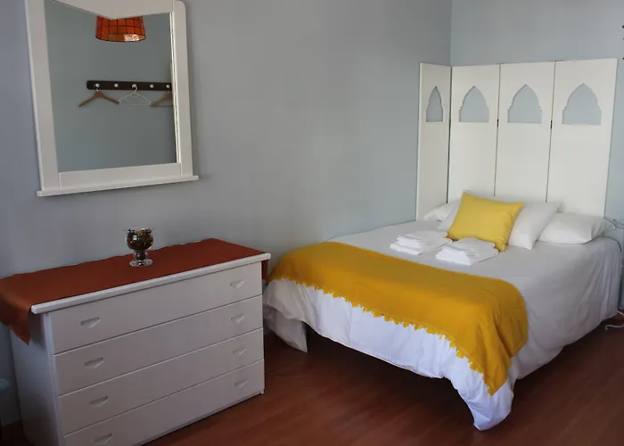 Vandrarhem Chill Hill & Private - Peach Garden *