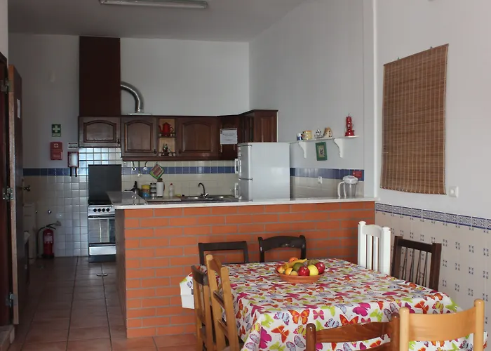 Chill Hill & Private - Peach Garden Vandrarhem *