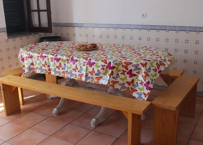 Chill Hill & Private - Peach Garden Vandrarhem *