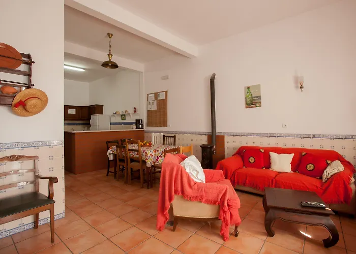 Chill Hill & Private - Peach Garden